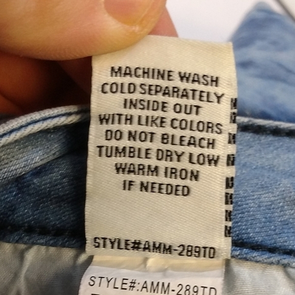 ASHLEY MASON ACID WASHED STRETCH JEANS - Picture 5 of 7